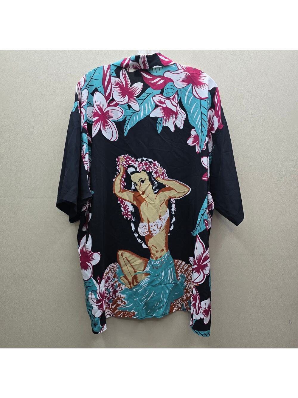 Avanti NWT 100% Silk Hawaiian Shirt Hula Girl Back Panel Aloha Black Size XXL
